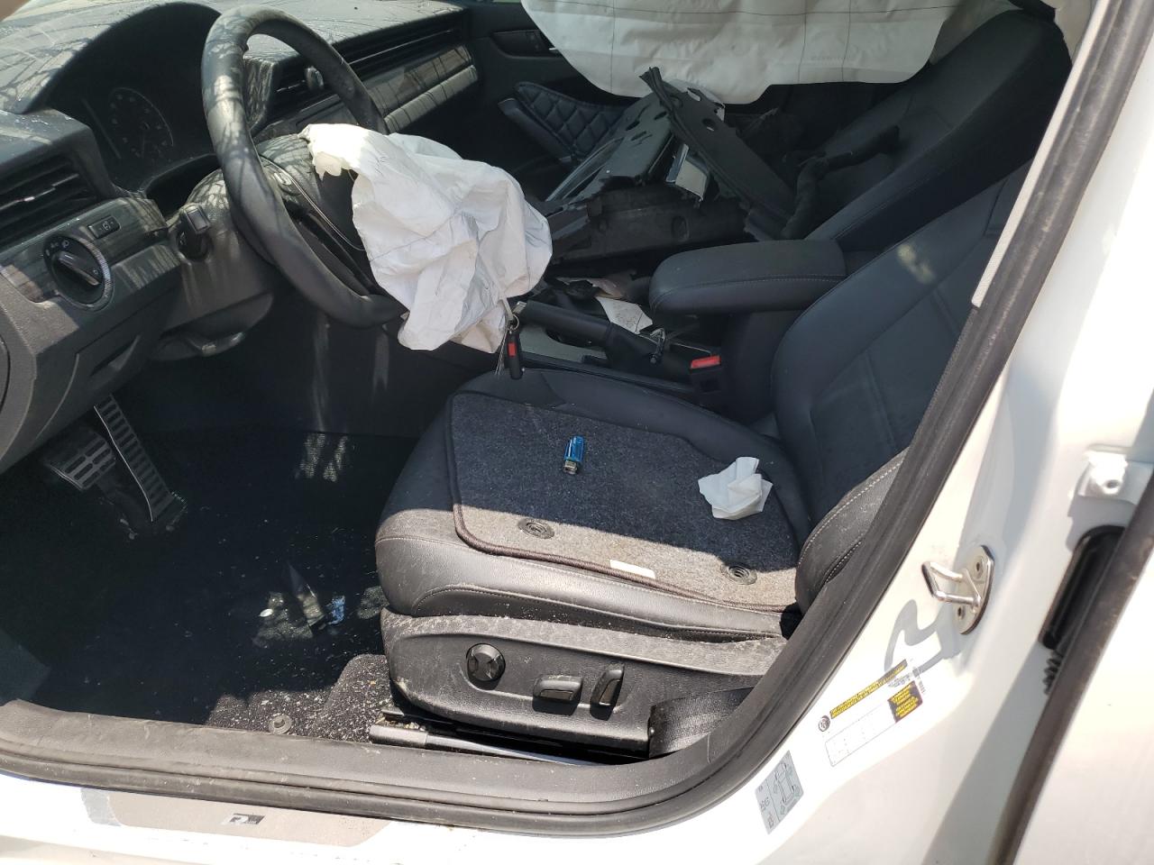 1VWMA7A32LC004776 2020 Volkswagen Passat R-Line