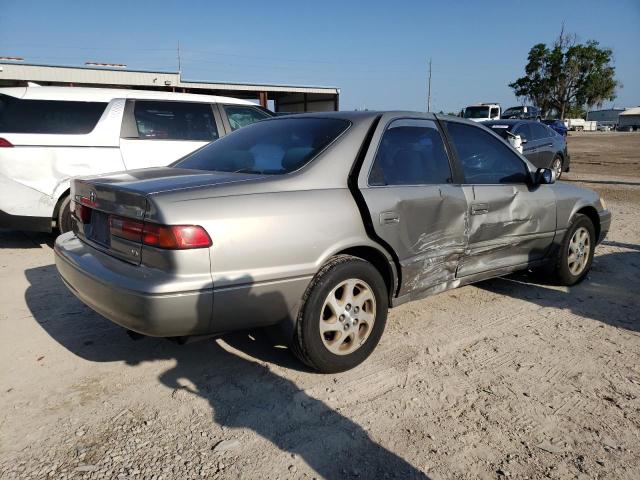 1999 Toyota Camry Le VIN: JT2BF28K1X0185395 Lot: 53905944