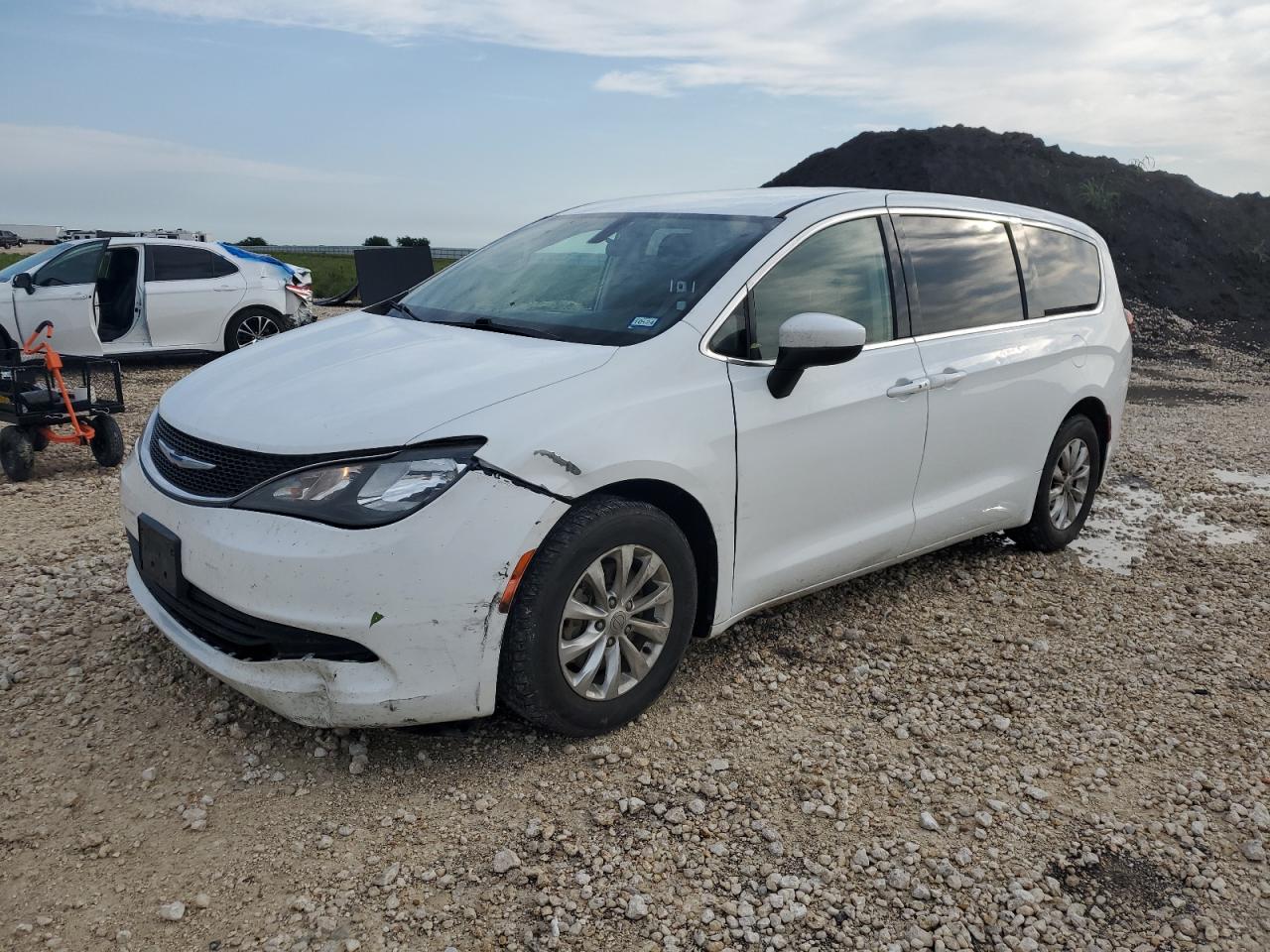 2C4RC1CG0JR247376 2018 Chrysler Pacifica Lx