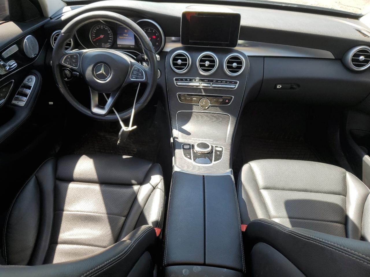 55SWF4KB0HU199917 2017 Mercedes-Benz C 300 4Matic