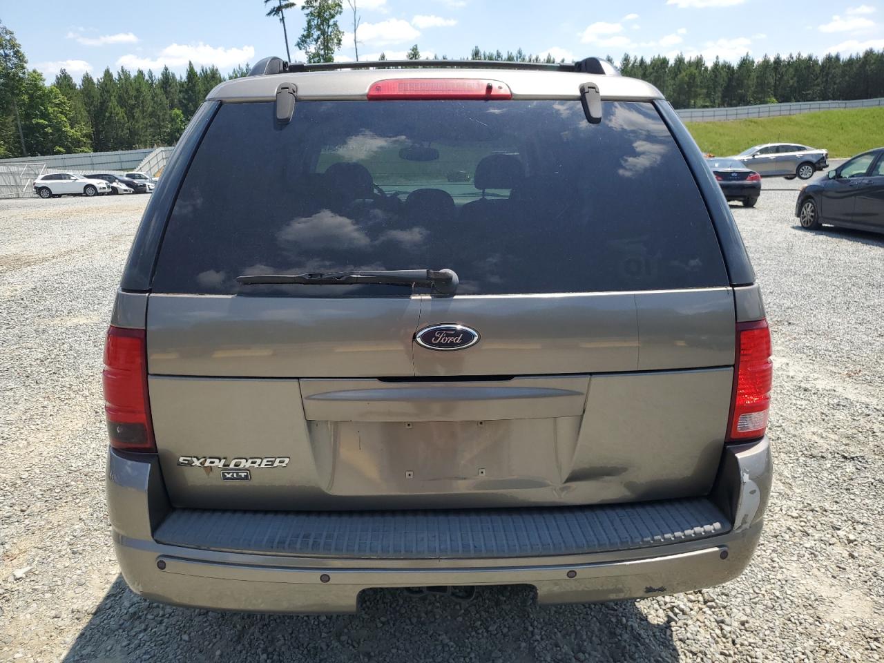 1FMZU73E44ZB13829 2004 Ford Explorer Xlt