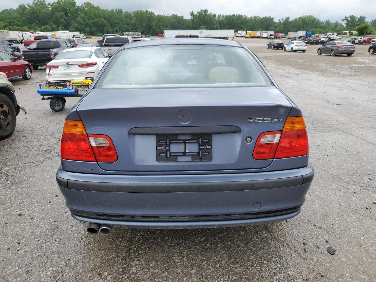 WBAAV33471EE26018 2001 BMW 325 I