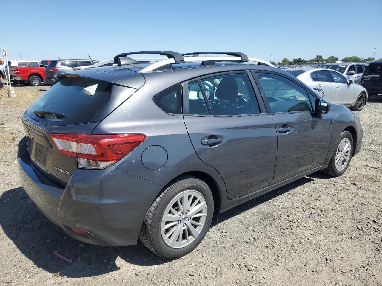 4S3GTAD68J3733276 2018 Subaru Impreza Premium Plus