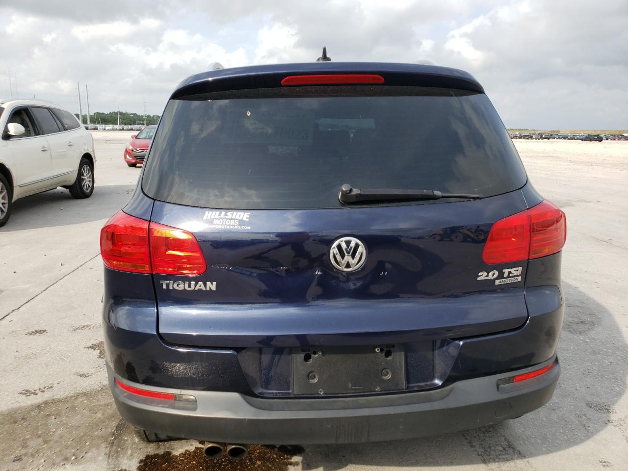 WVGBV7AX0CW000351 2012 Volkswagen Tiguan S