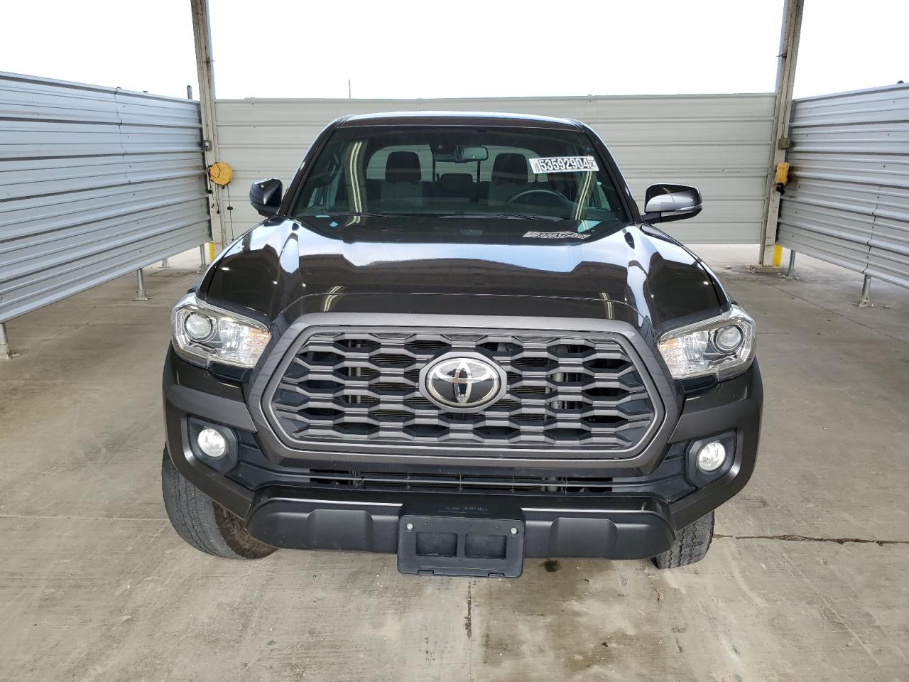 2022 Toyota Tacoma Double Cab vin: 3TMCZ5AN5NM495150