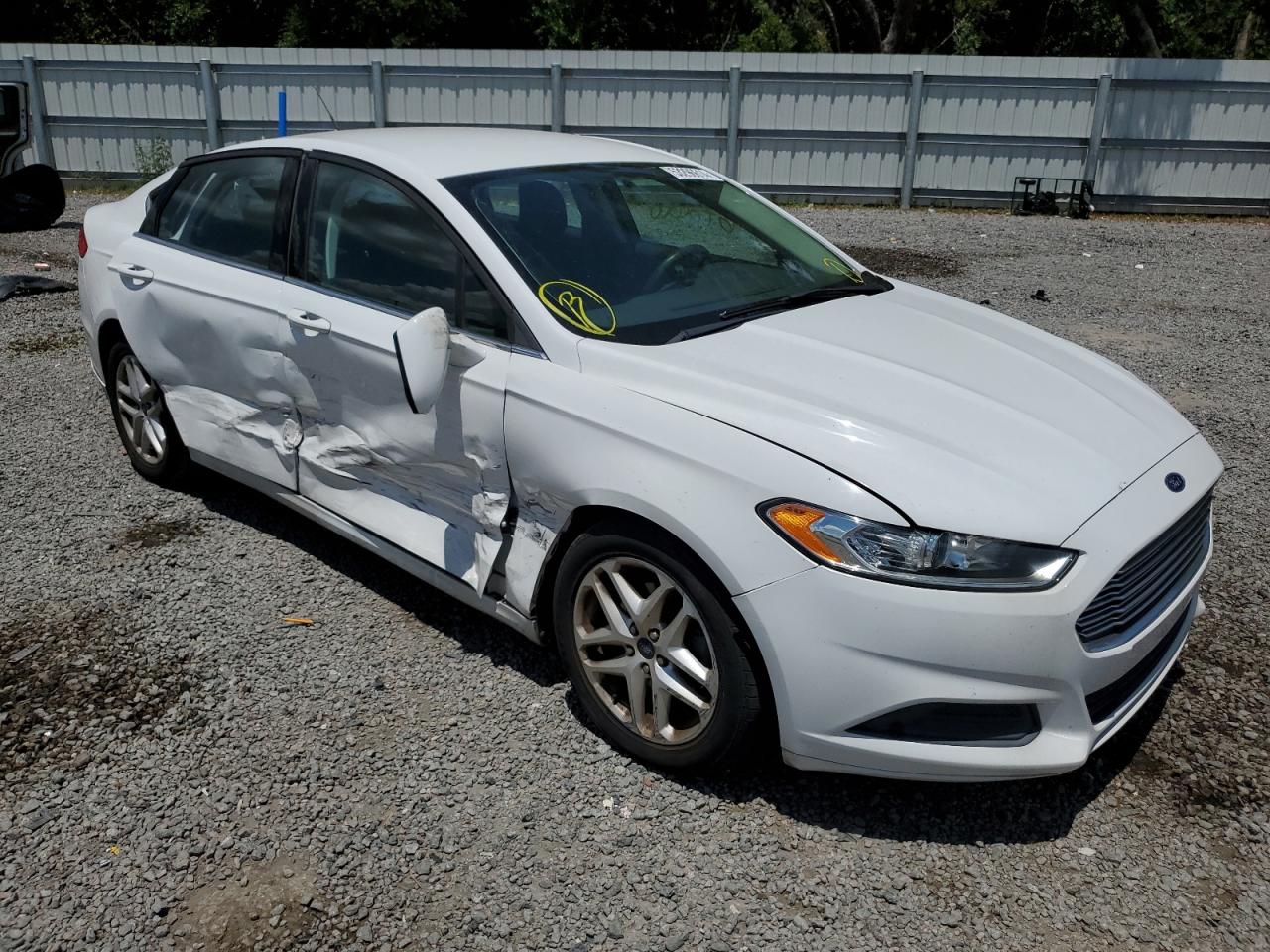 3FA6P0H75FR138705 2015 Ford Fusion Se