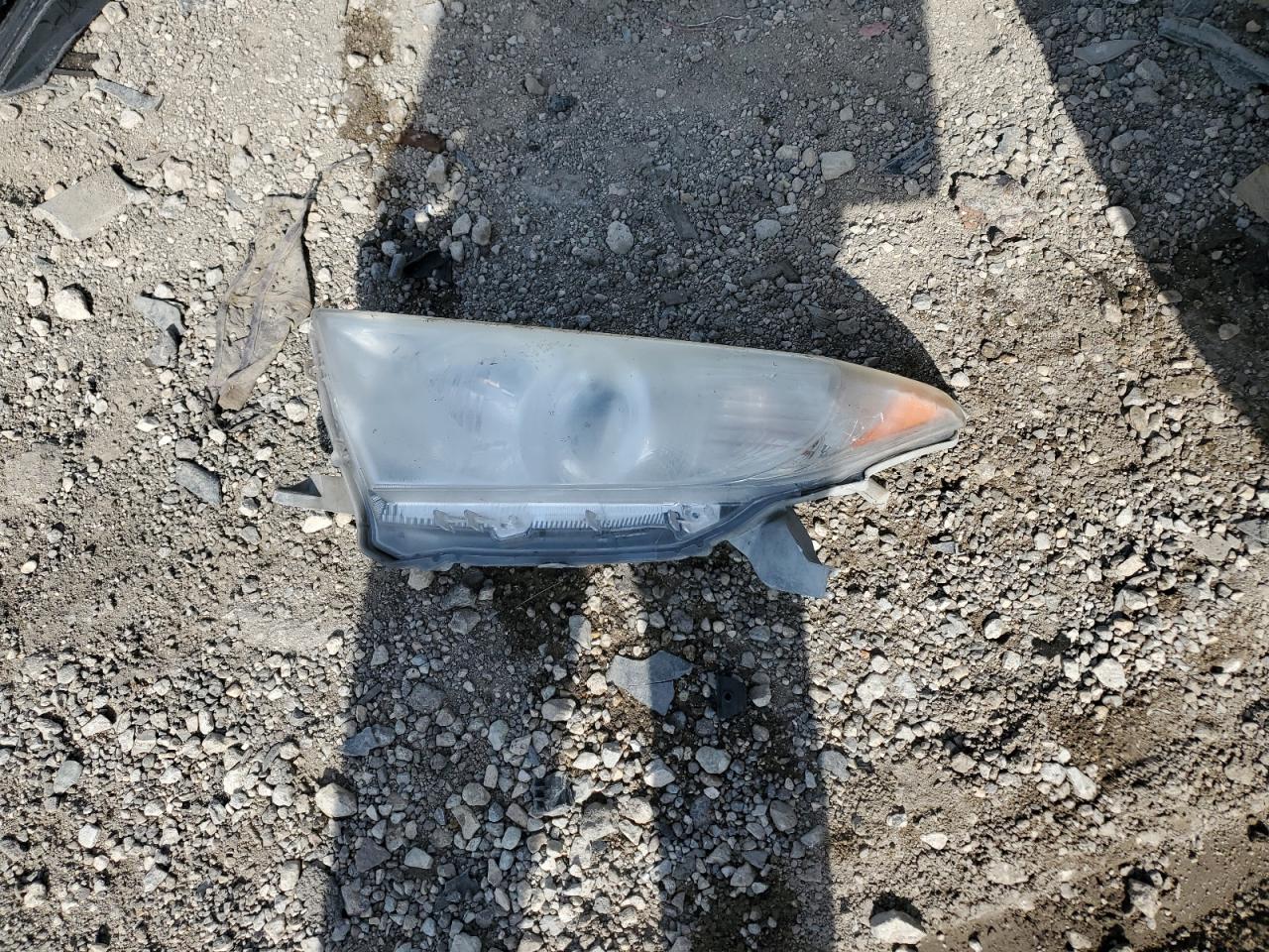 5TDZK3EH8DS129396 2013 Toyota Highlander Base