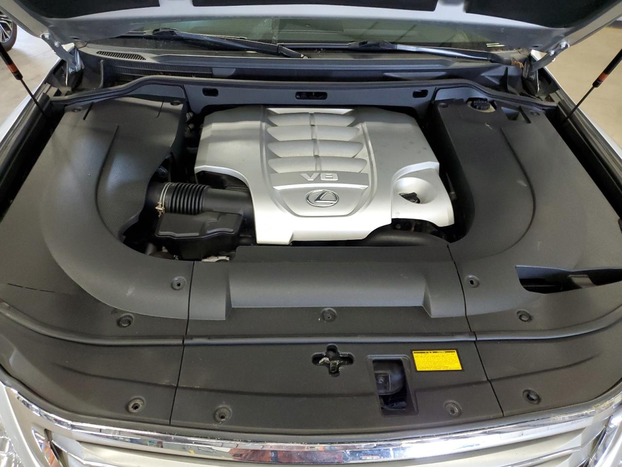 JTJHY00W384001435 2008 Lexus Lx 570