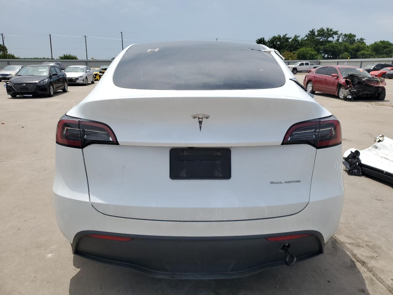 7SAYGDEE8PA128797 2023 Tesla Model Y