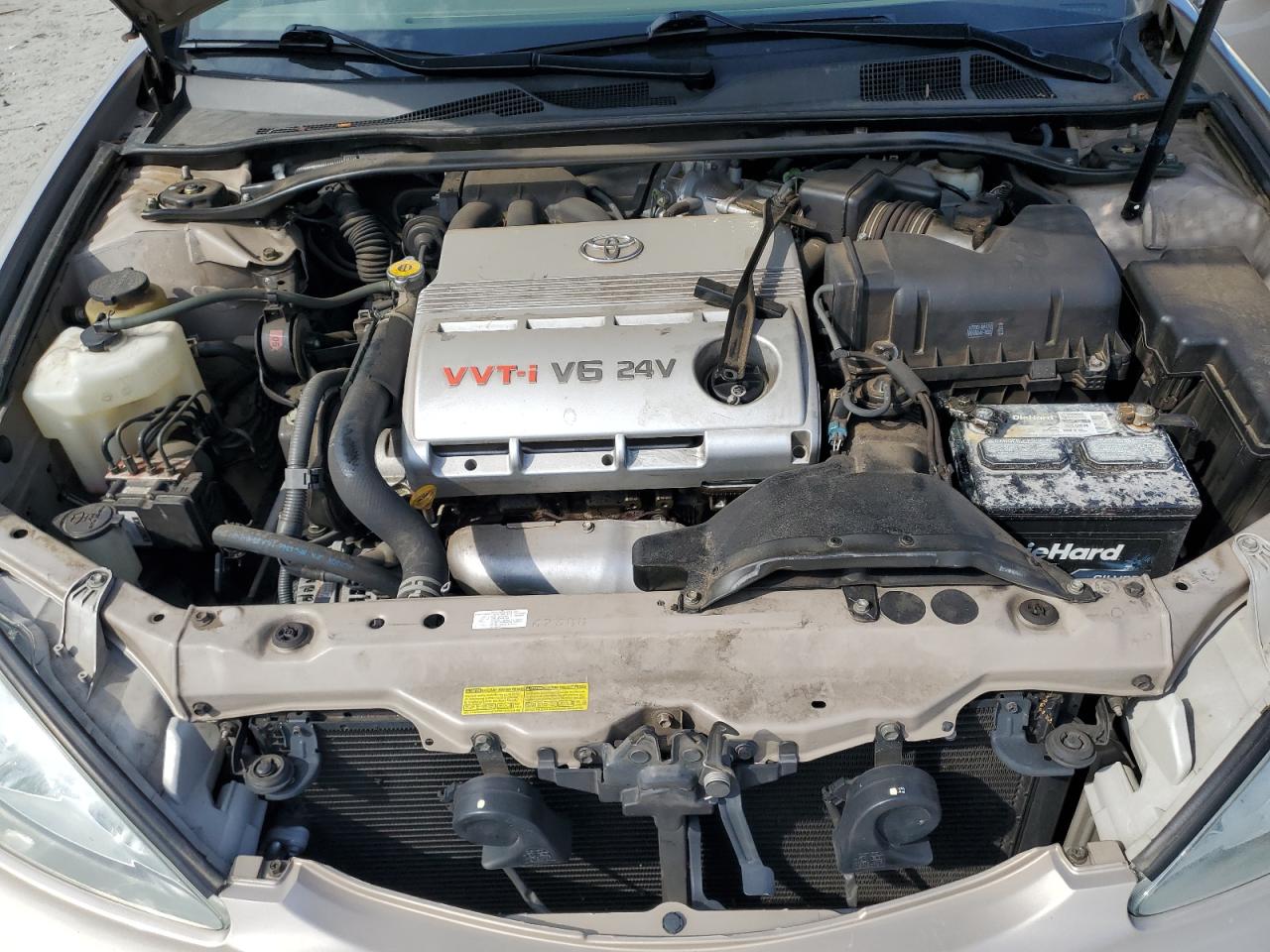 4T1BF32K14U574379 2004 Toyota Camry Le