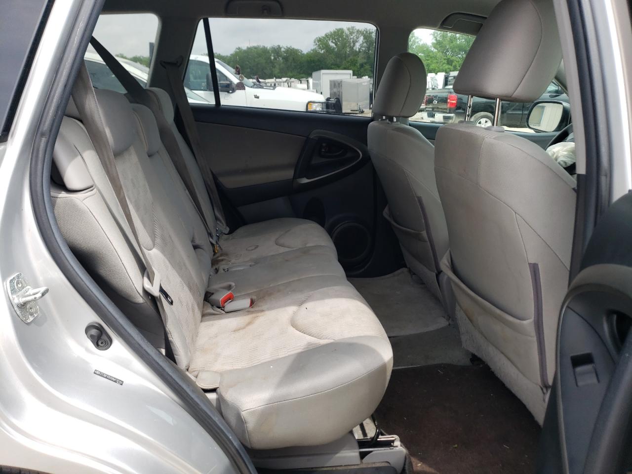 2T3BF4DVXBW110184 2011 Toyota Rav4