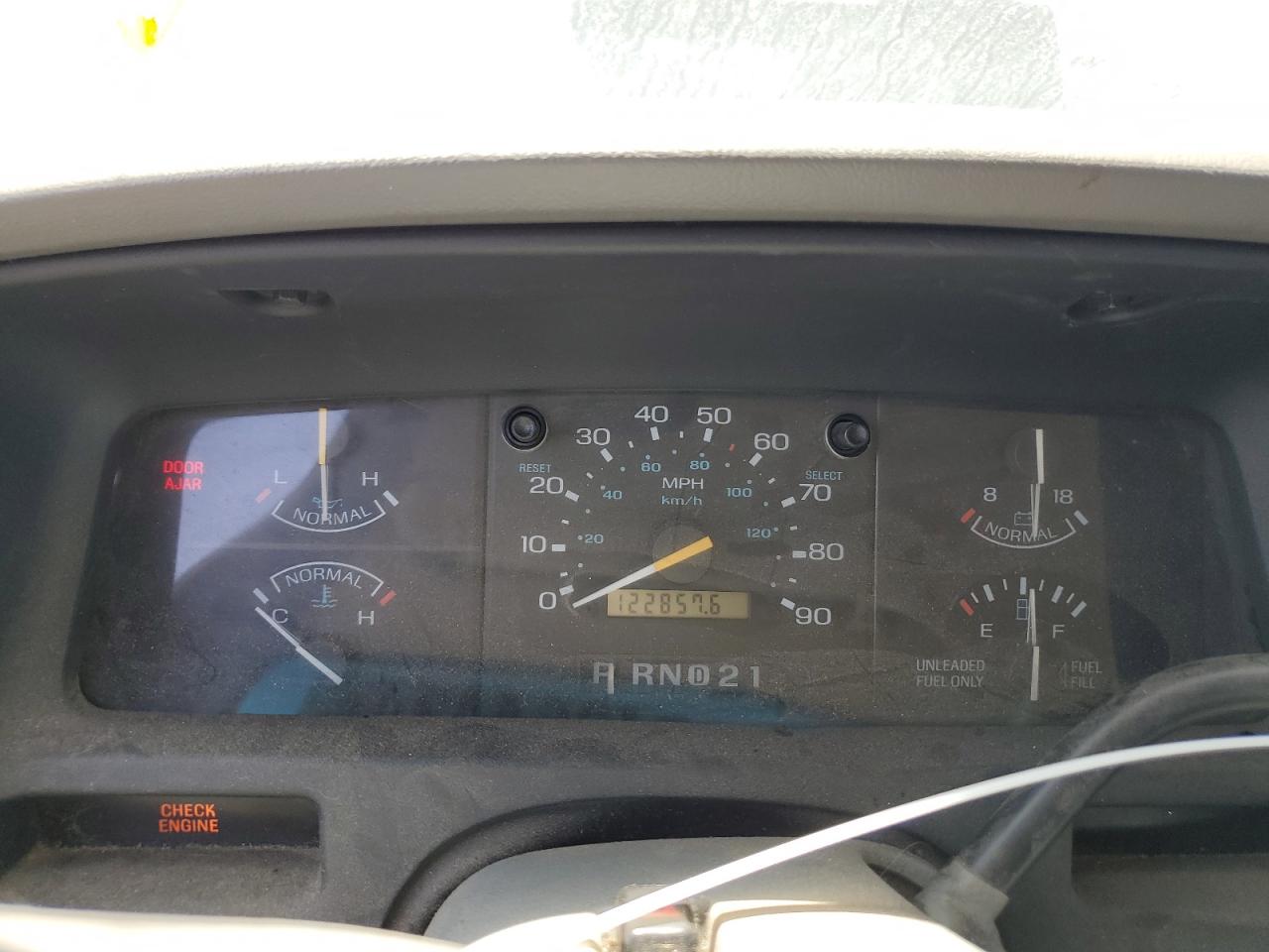 1FTDA14U8TZA90760 1996 Ford Aerostar