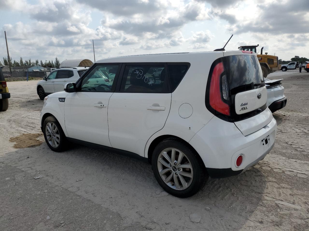 KNDJP3A59H7462085 2017 Kia Soul +