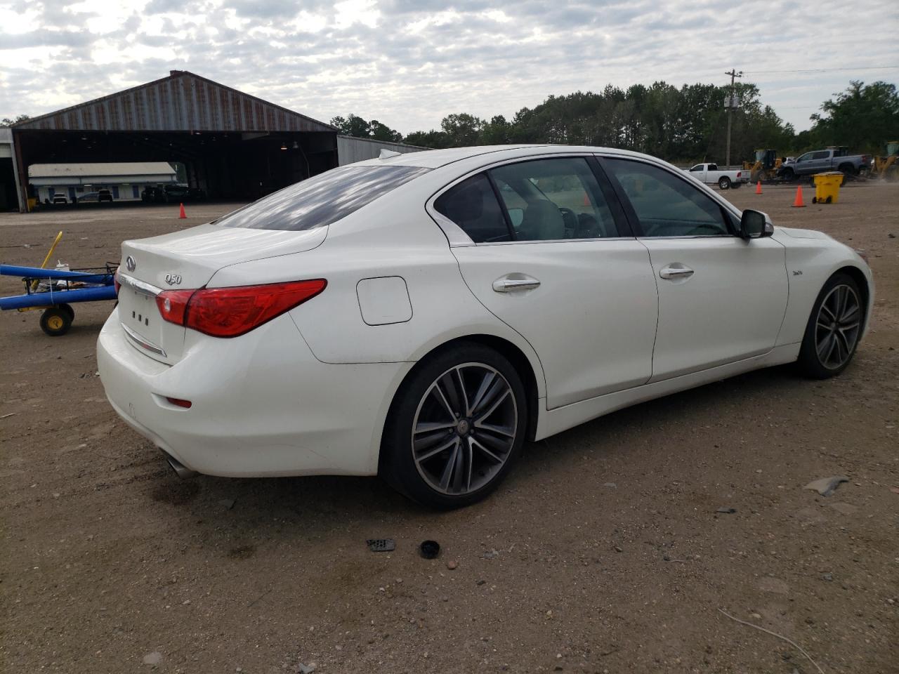 JN1EV7AP6HM733947 2017 Infiniti Q50 Premium