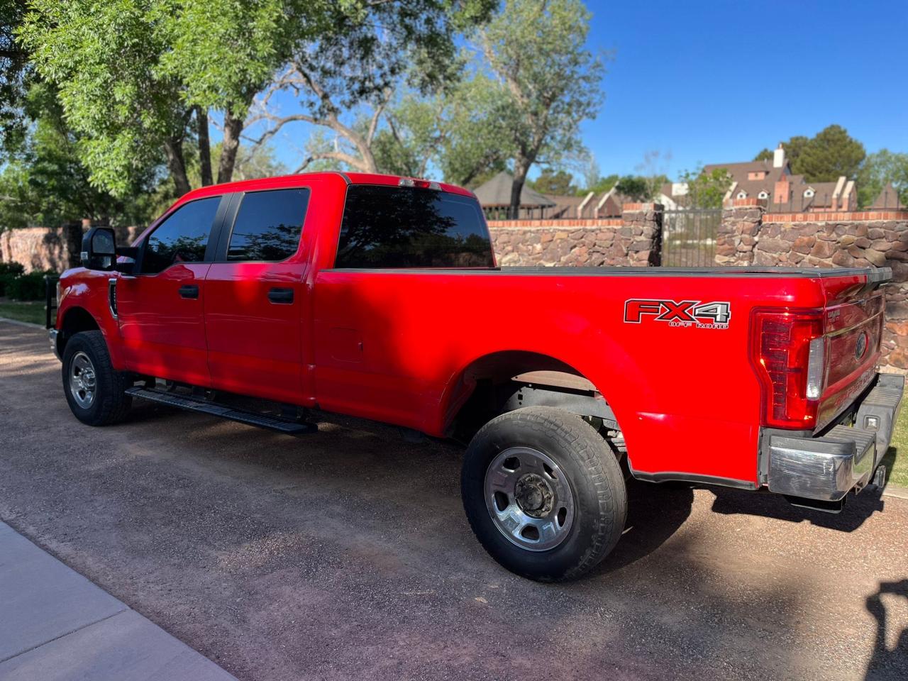 2017 Ford F250 Super Duty vin: 1FT7W2B60HED66436