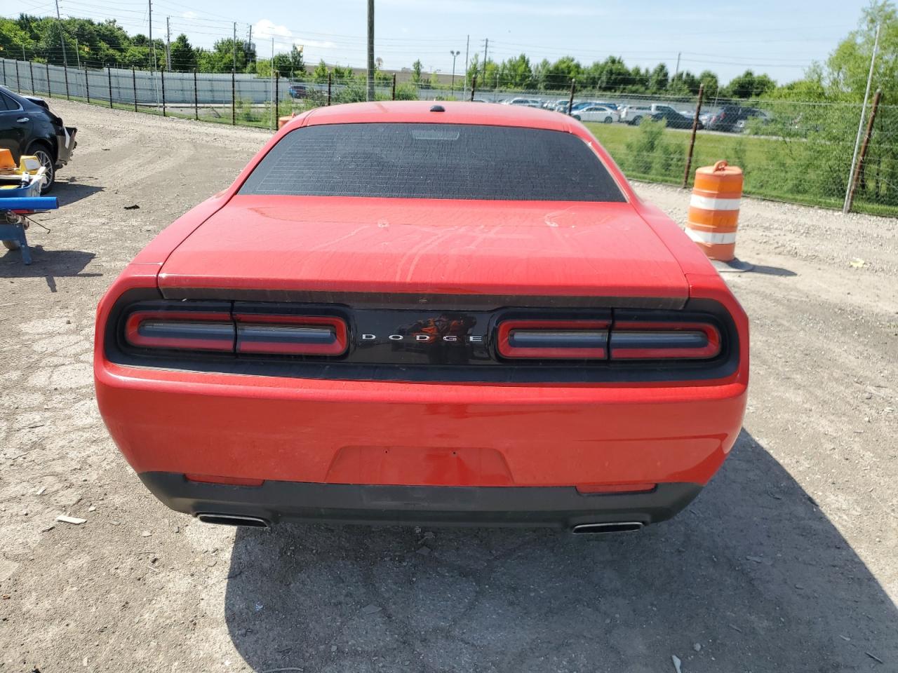 2C3CDZAG8GH300039 2016 Dodge Challenger Sxt