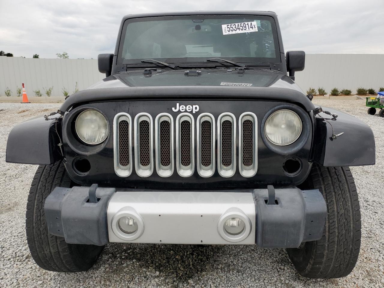 2013 Jeep Wrangler Unlimited Sahara vin: 1C4HJWEG5DL683939