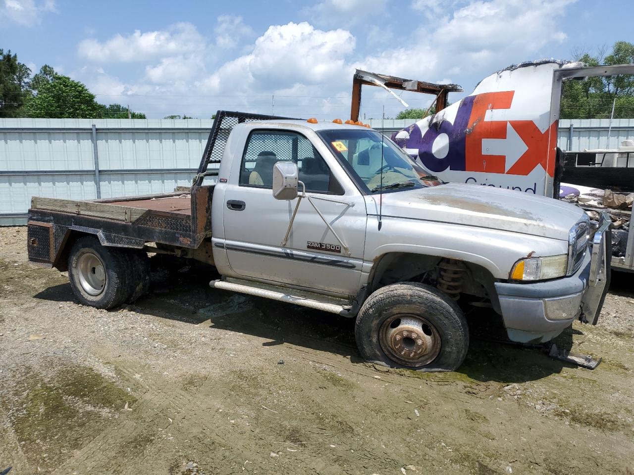 3B6MF366XWM248957 1998 Dodge Ram 3500