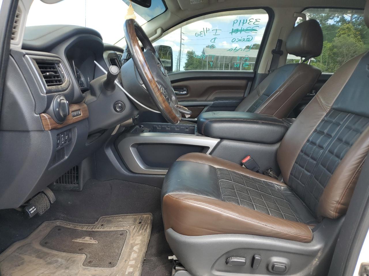 1N6BA1F47HN530662 2017 Nissan Titan Xd Sl