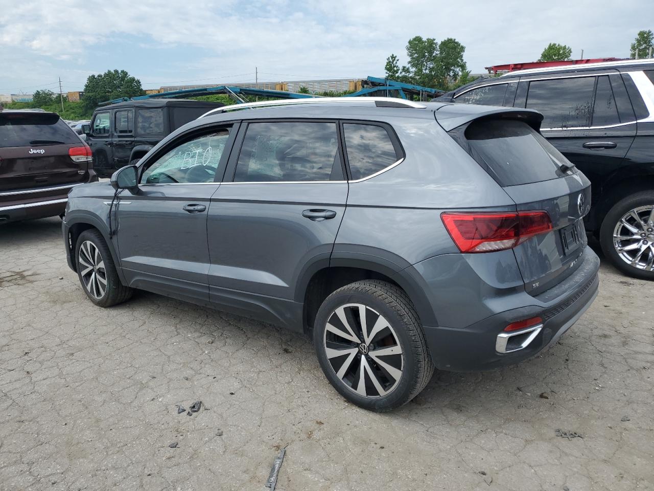 2024 Volkswagen Taos Se vin: 3VVSX7B21RM024993