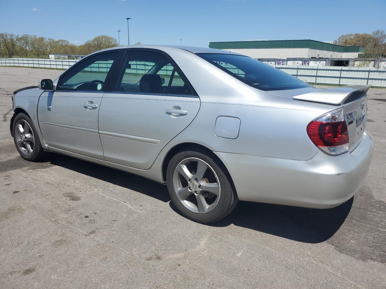 4T1BA32KX5U036781 2005 Toyota Camry Se