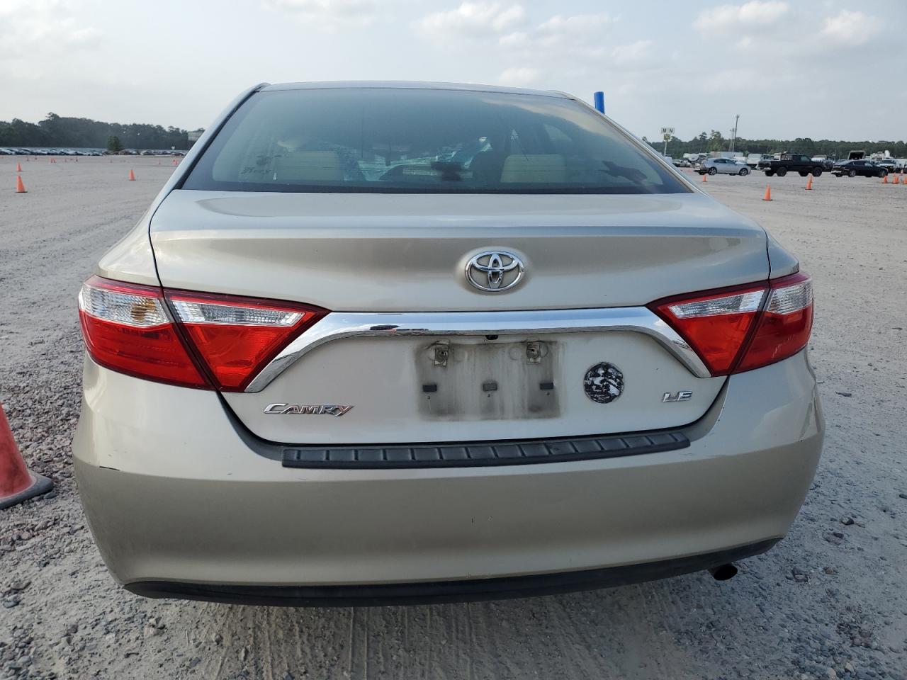 4T1BF1FK3HU666629 2017 Toyota Camry Le