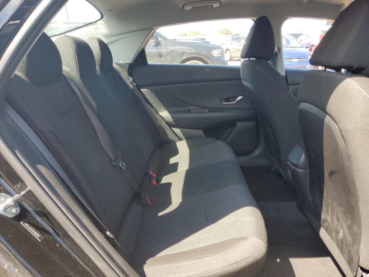 5NPLL4AG2NH058290 2022 Hyundai Elantra Se