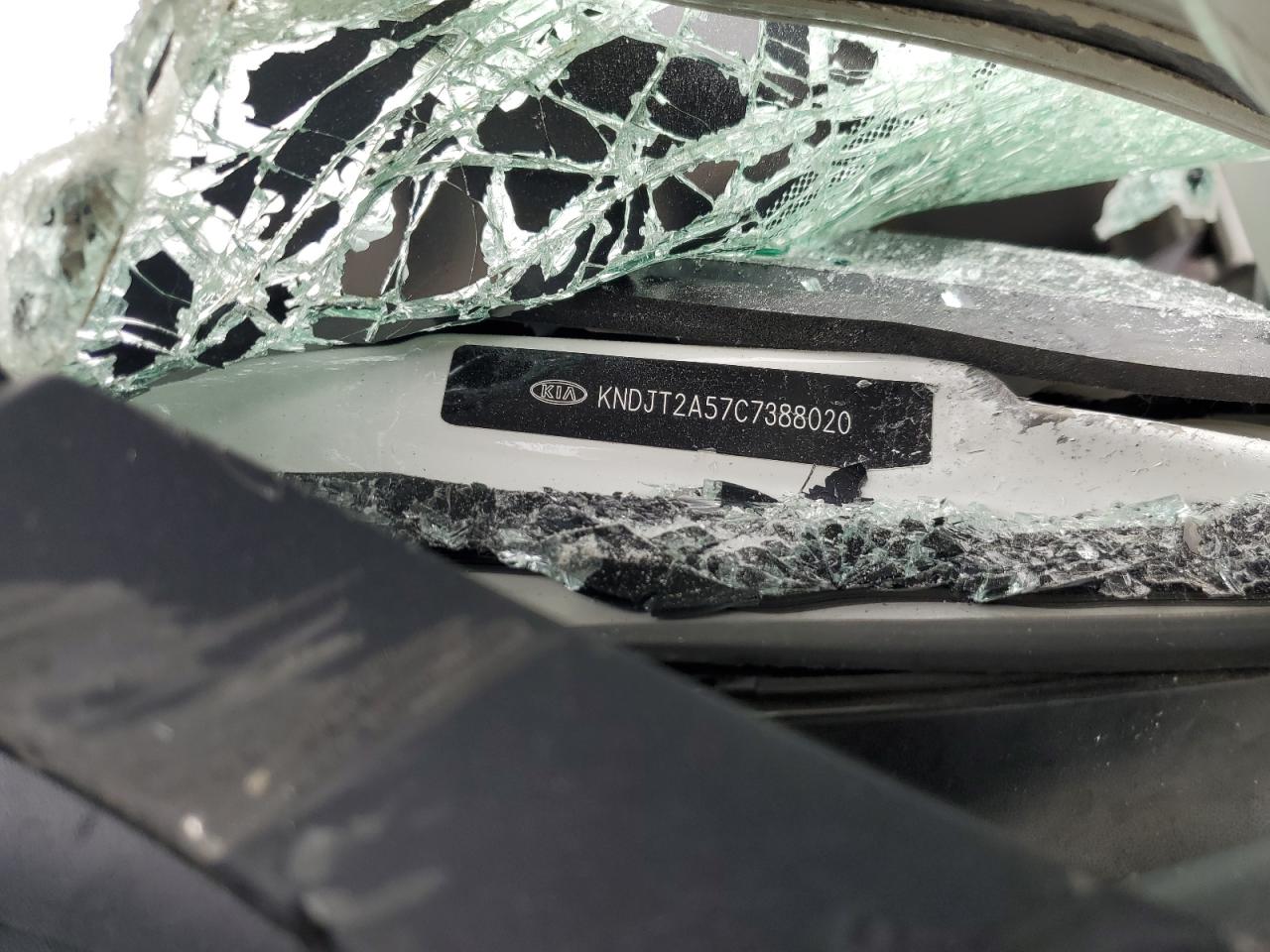 KNDJT2A57C7388020 2012 Kia Soul