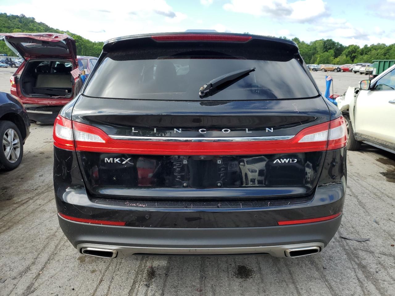 2LMPJ8LR6HBL17831 2017 Lincoln Mkx Reserve