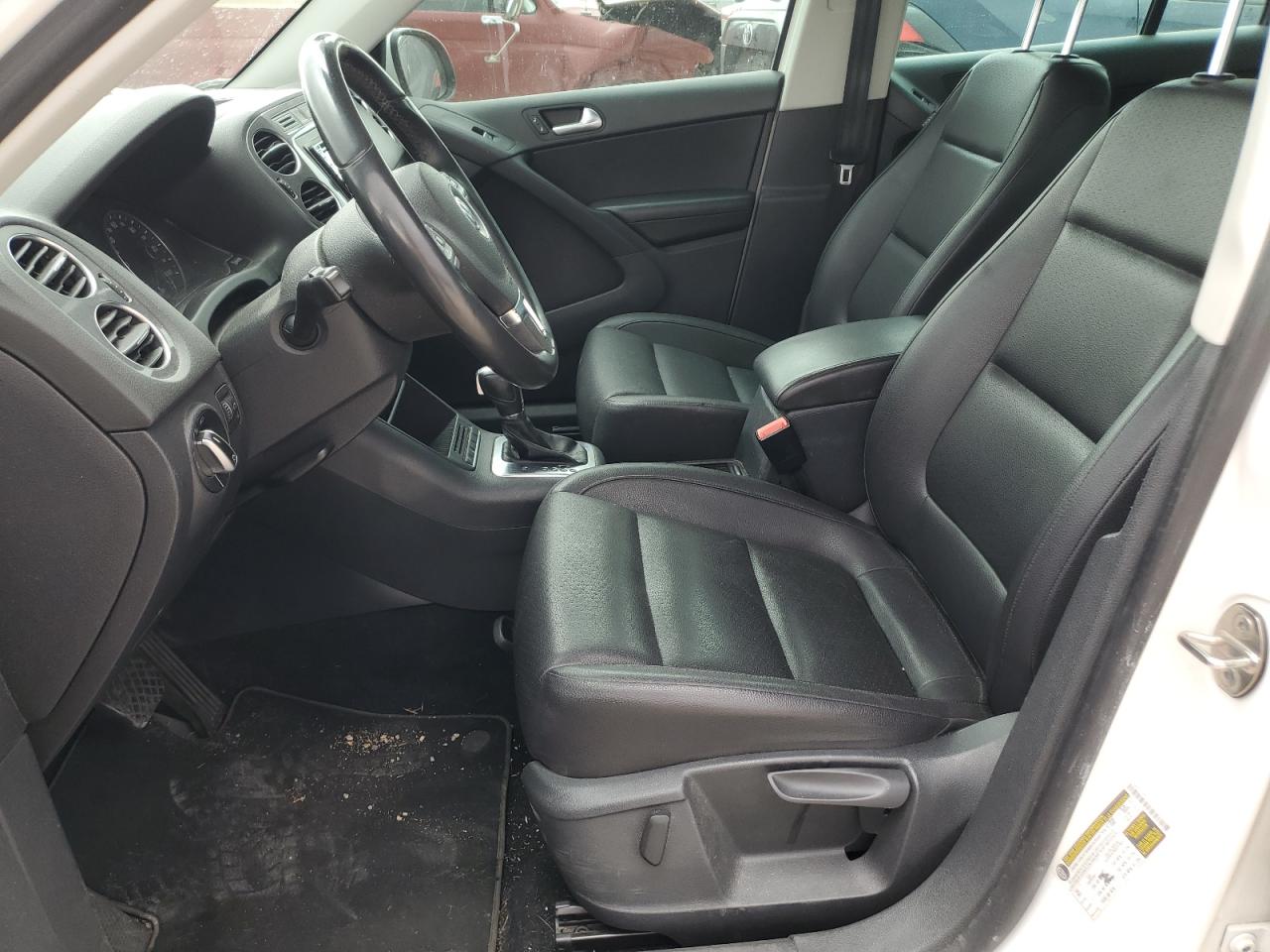 WVGAV7AX5CW566405 2012 Volkswagen Tiguan S