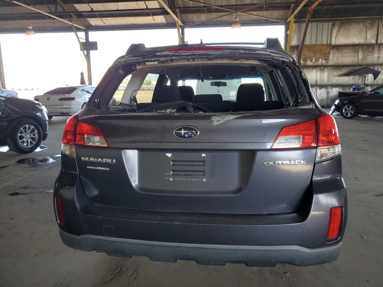 4S4BRBCC3E3277565 2014 Subaru Outback 2.5I Premium