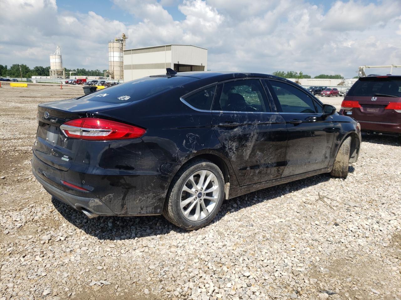 2019 Ford Fusion Se vin: 3FA6P0HD2KR199171