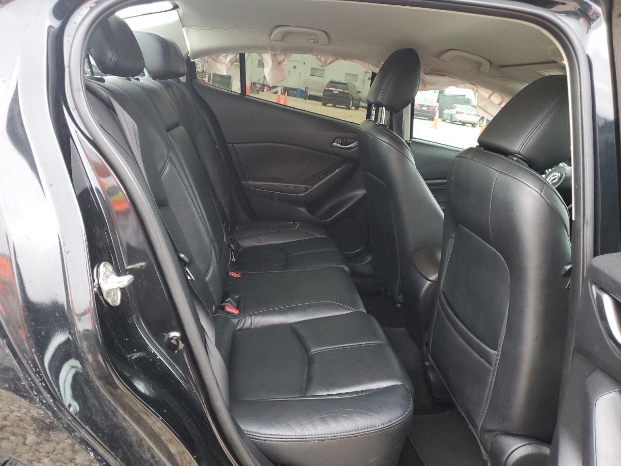 3MZBN1V34JM182574 2018 Mazda 3 Touring