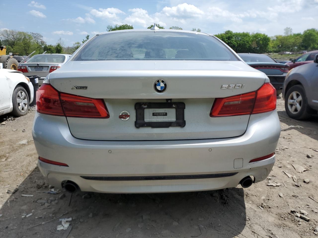 WBAJA7C33HG906806 2017 BMW 530 Xi