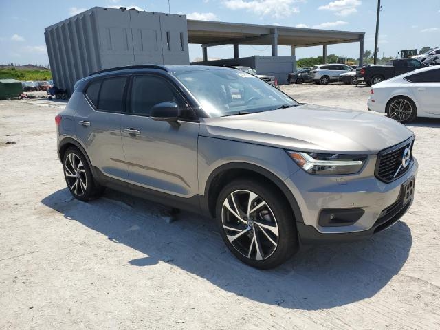 2022 Volvo Xc40 T5 R-Design VIN: YV4162UM1N2784399 Lot: 54366394