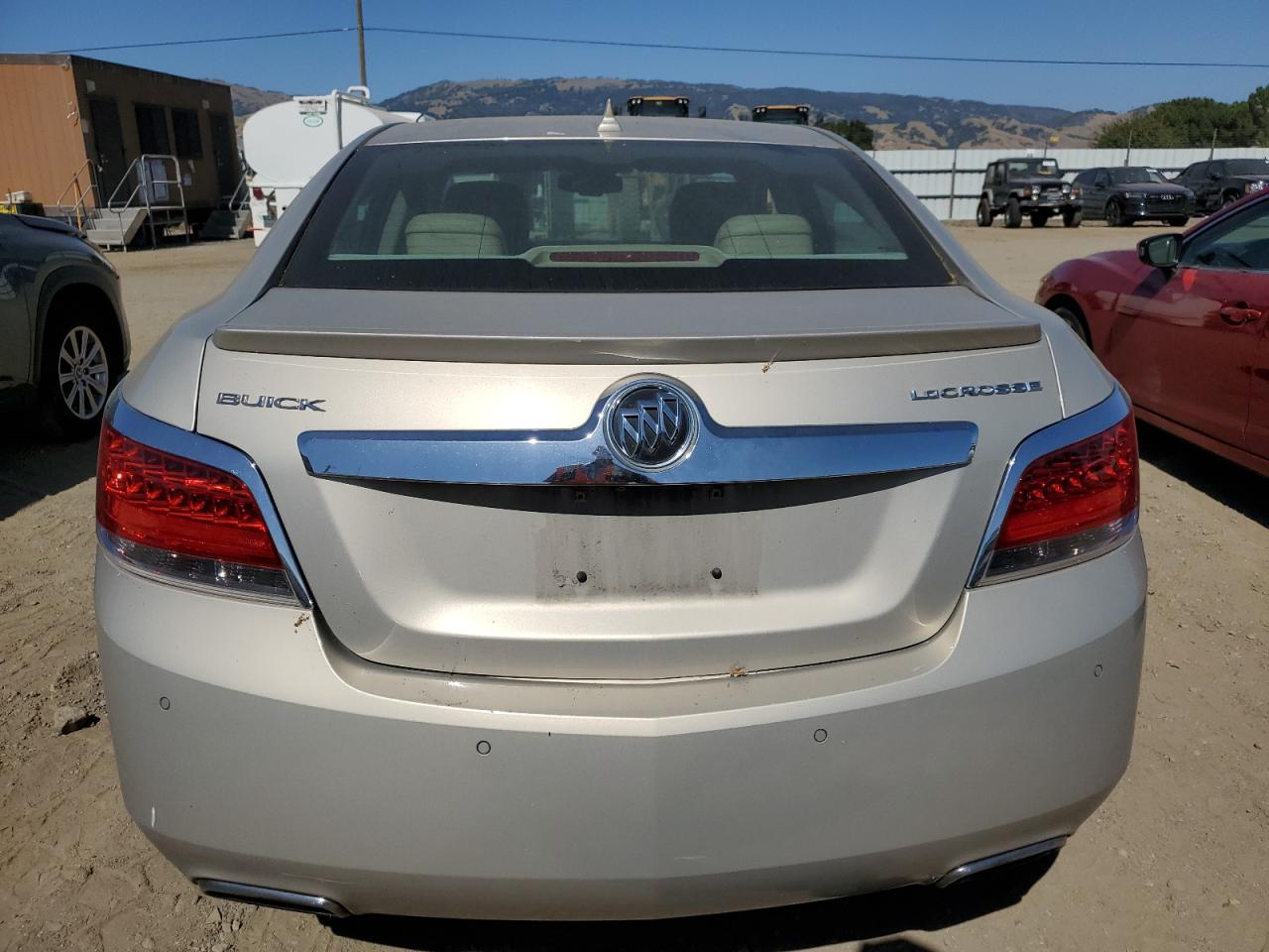 2012 Buick Lacrosse Touring vin: 1G4GJ5G33CF340801