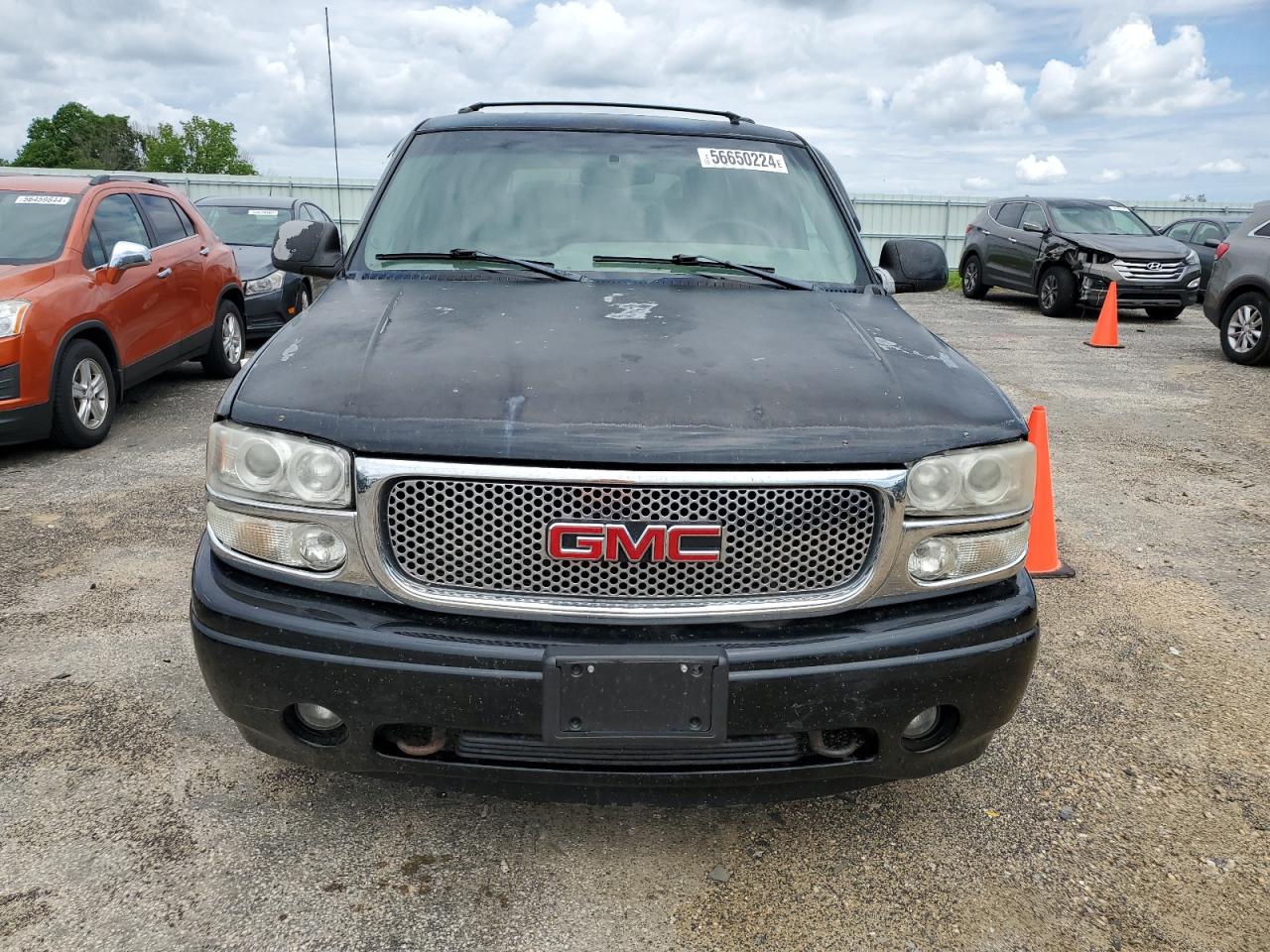 1GKEK63U82J113097 2002 GMC Denali