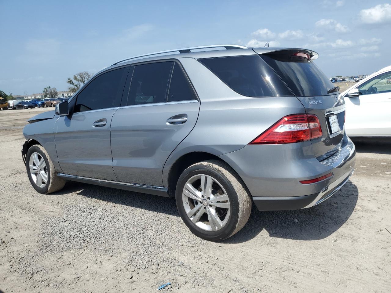 4JGDA5HB7EA276870 2014 Mercedes-Benz Ml 350 4Matic