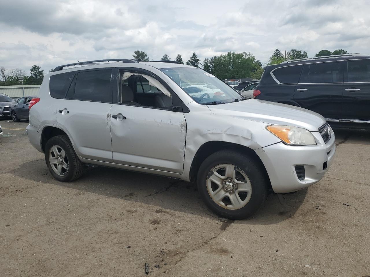 2T3ZF4DV1CW154008 2012 Toyota Rav4