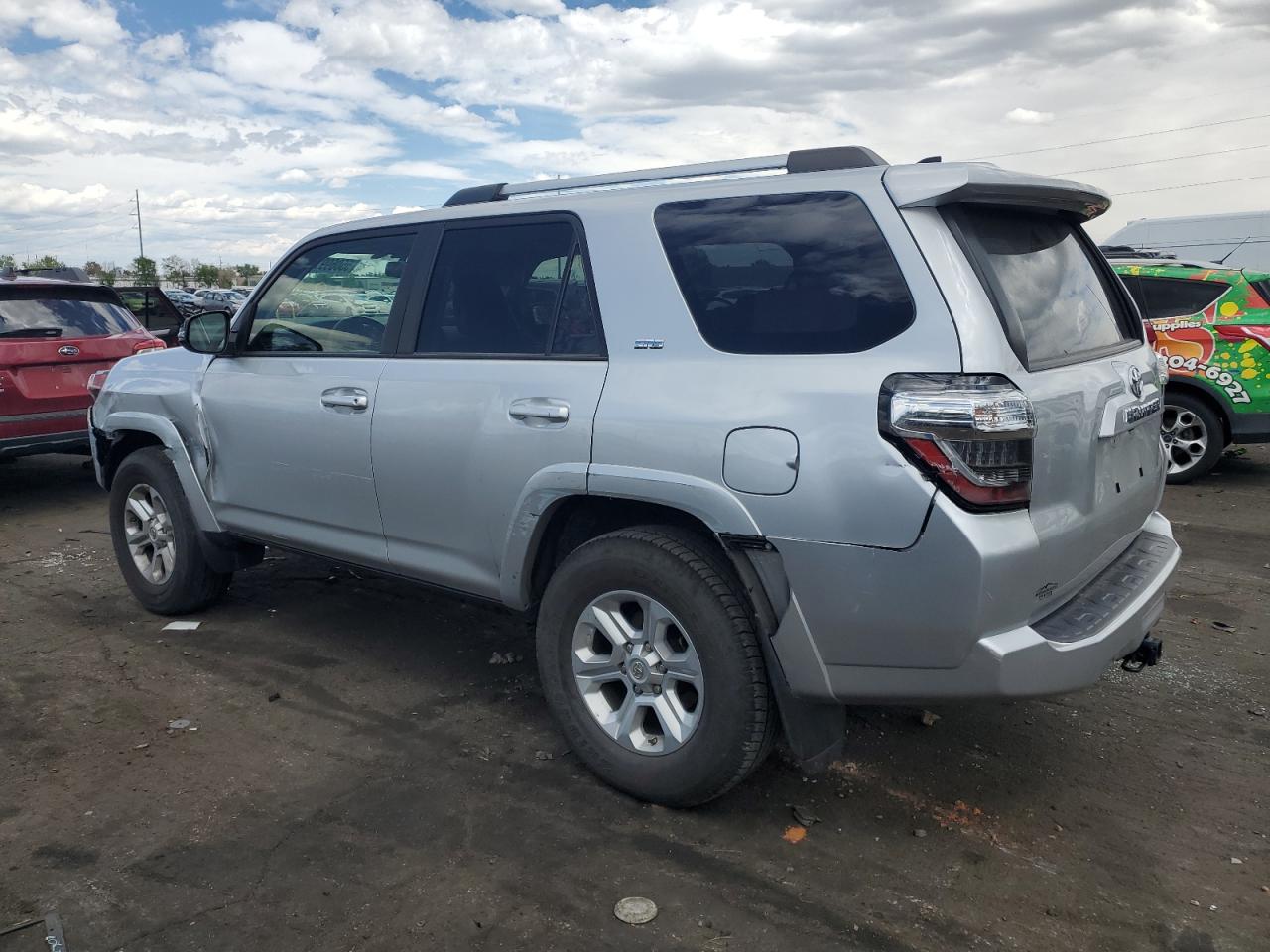 JTEBU5JRXK5665657 2019 Toyota 4Runner Sr5