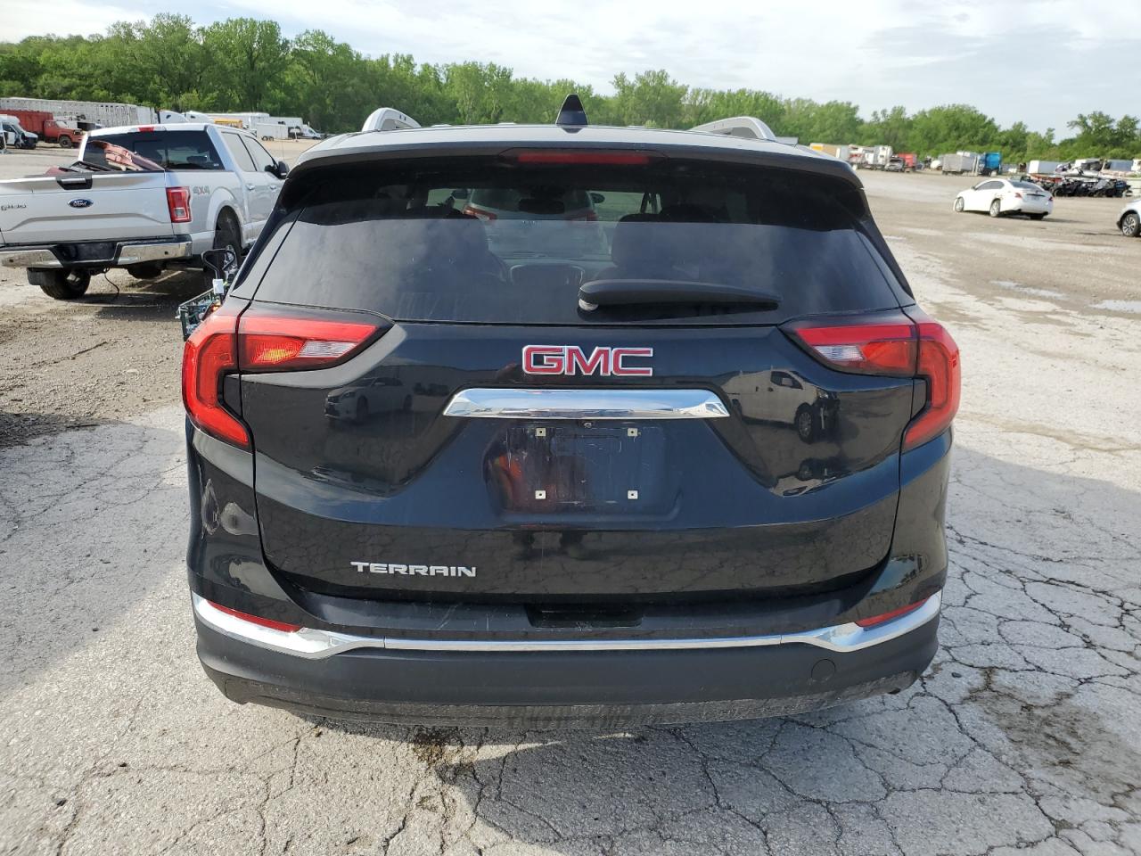 3GKALPEV6KL251303 2019 GMC Terrain Slt