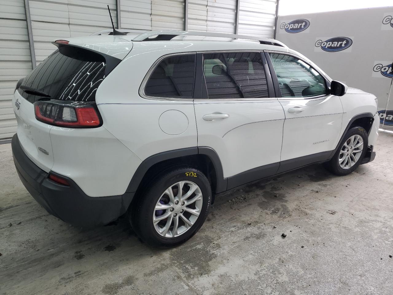 1C4PJLCB5KD145377 2019 Jeep Cherokee Latitude