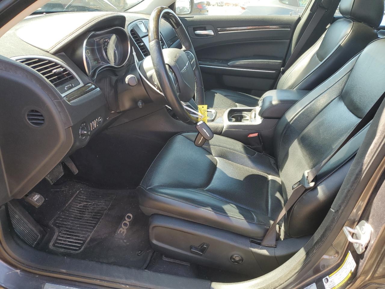 2C3CCAKG0HH587011 2017 Chrysler 300C