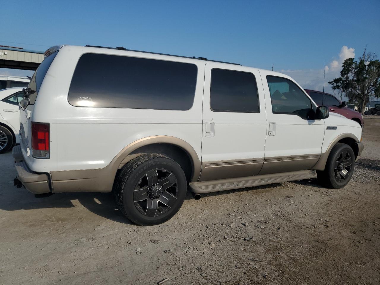 1FMNU44L23EA56627 2003 Ford Excursion Eddie Bauer