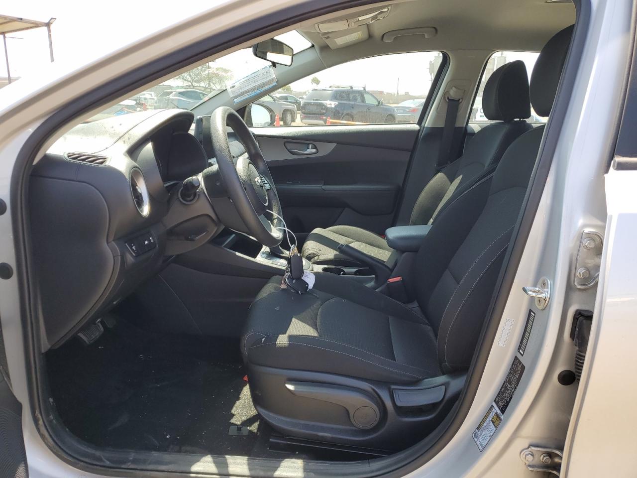 3KPF24AD9ME316717 2021 Kia Forte Fe