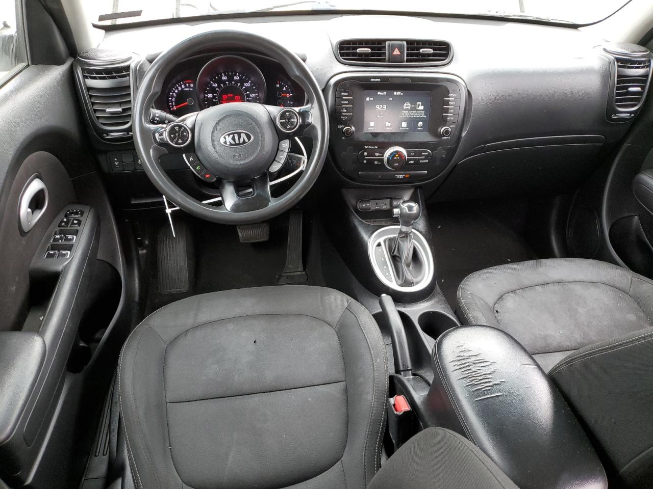 KNDJP3A59J7902294 2018 Kia Soul +