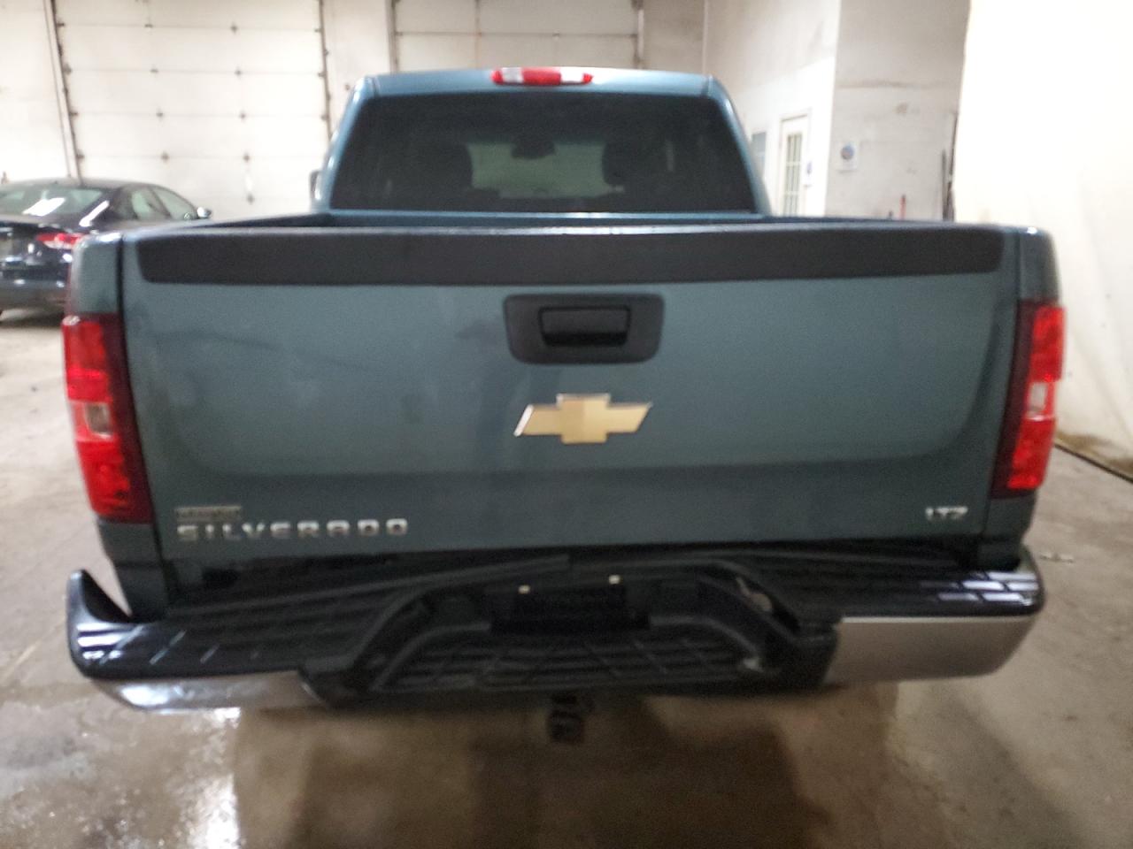 1GCPKTE32BF245704 2011 Chevrolet Silverado K1500 Ltz