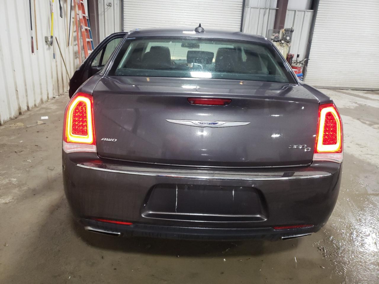 2C3CCAKG7GH111515 2016 Chrysler 300C