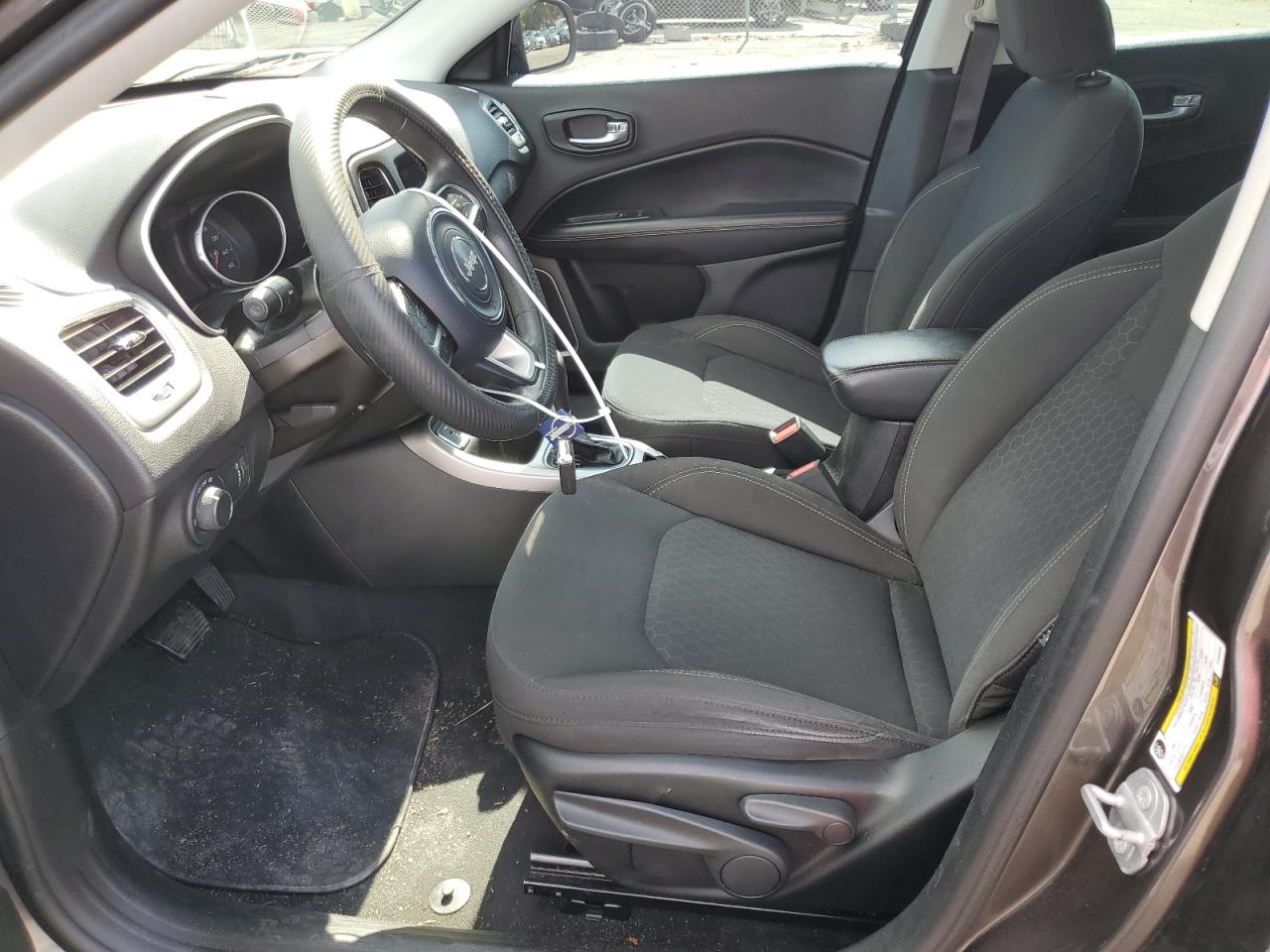 3C4NJCAB7JT488890 2018 Jeep Compass Sport