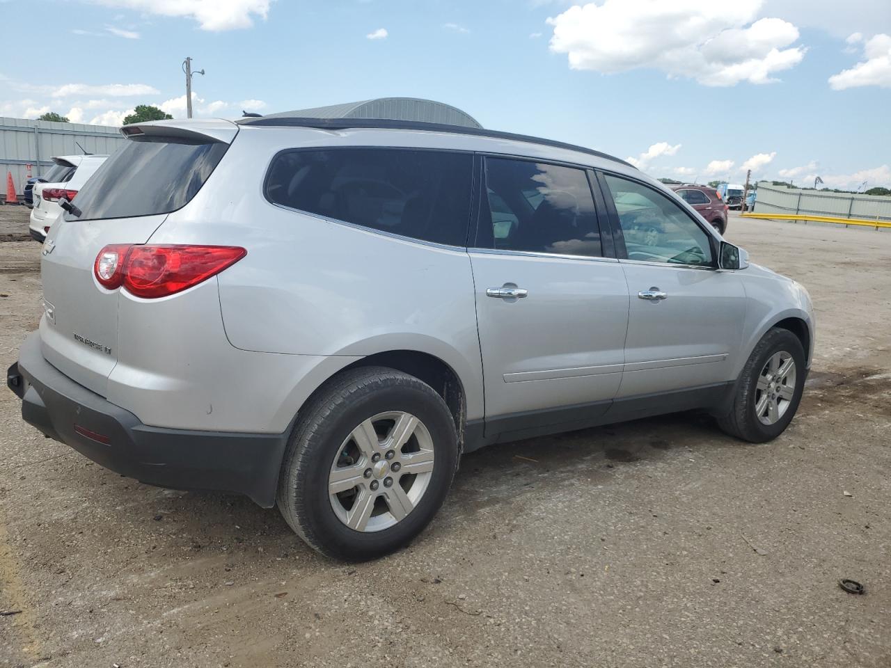 1GNLRGED9AS122585 2010 Chevrolet Traverse Lt